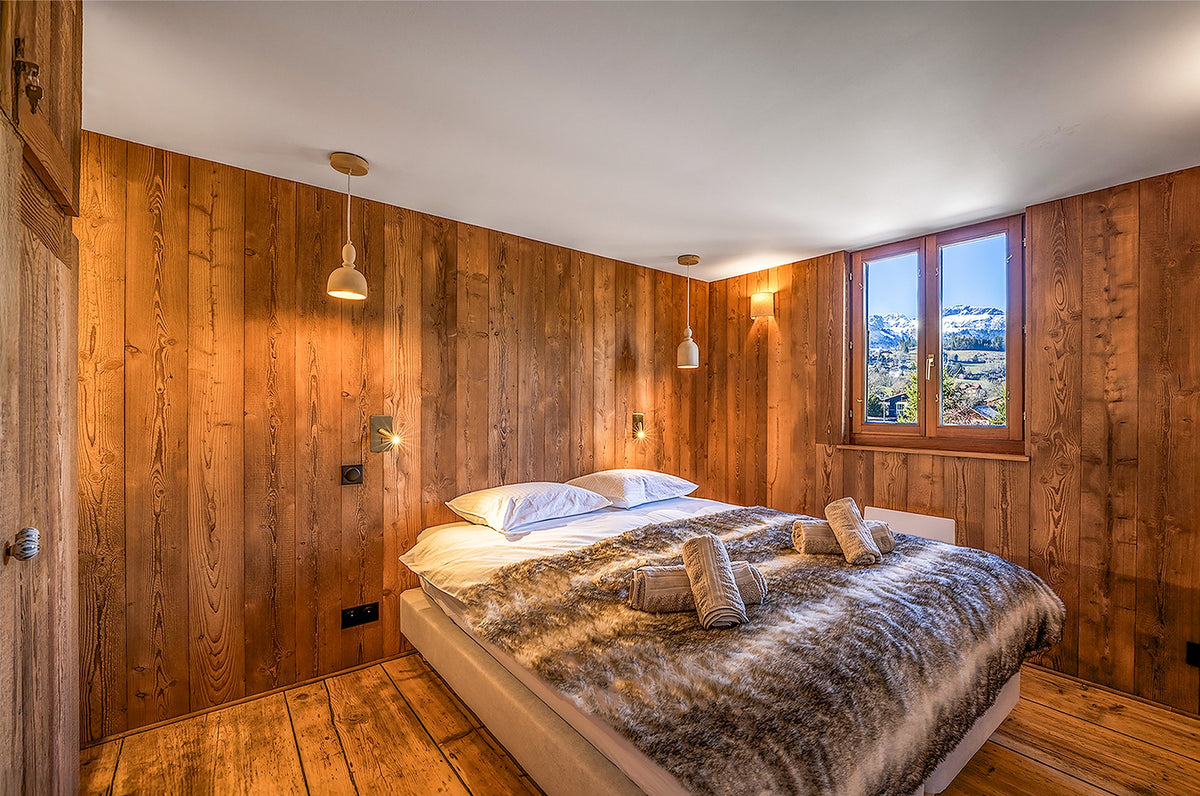 Chambre d'amis de chalet en bois, vue sommets, Chamonix